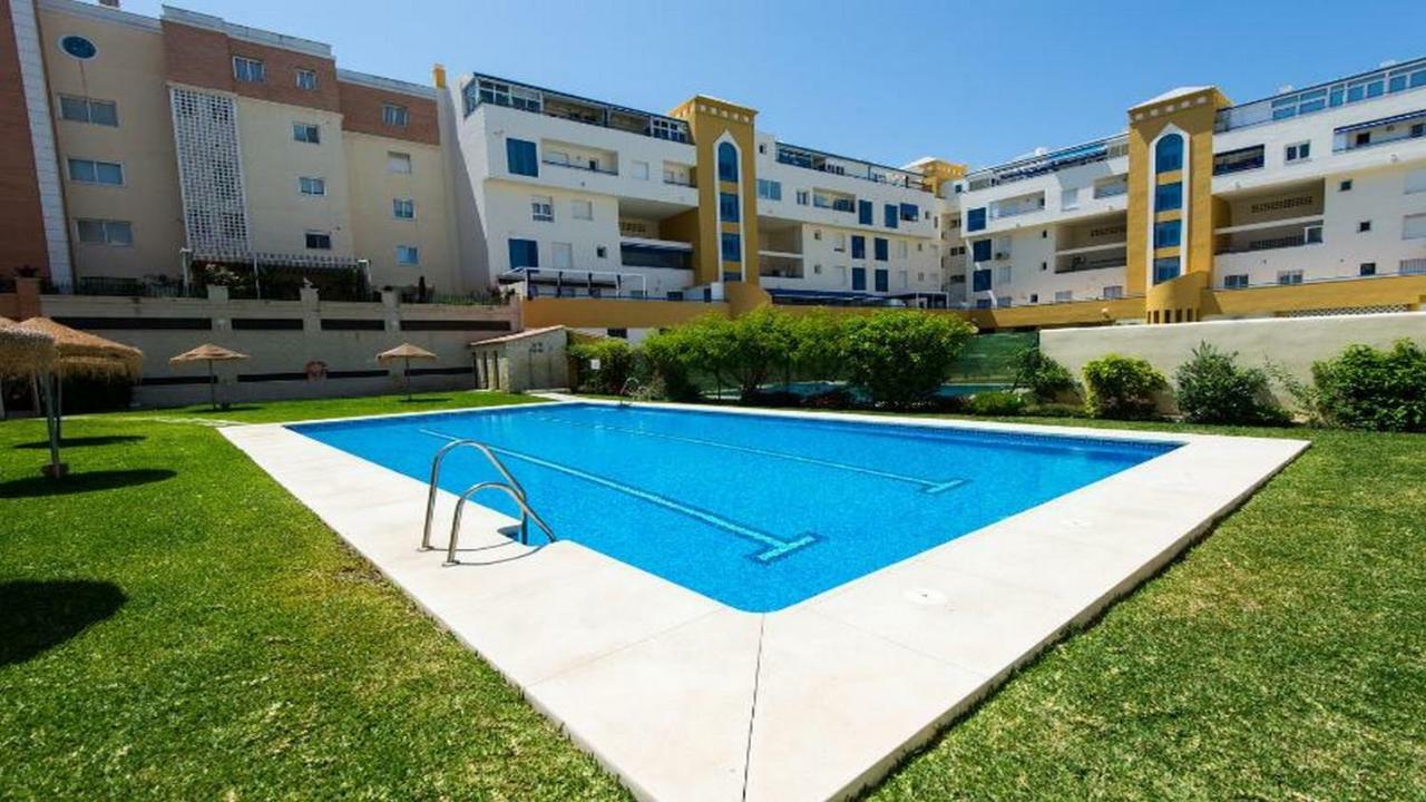 Apartmán Atico Olimpo Torre Del Mar Exteriér fotografie